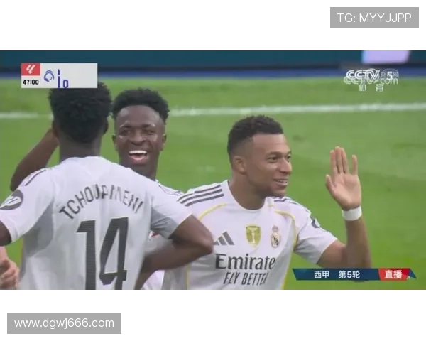 姆巴佩与维尼修斯左边锋进攻效率及战术适配性对比分析 姆巴佩与维尼修斯左边锋进攻效率及战术适配性对比分析