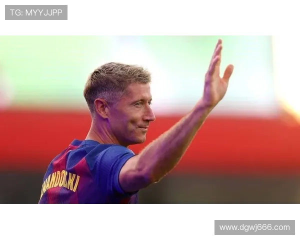 莱万多夫斯基禁区嗅觉与跑位如何塑造其进球模型